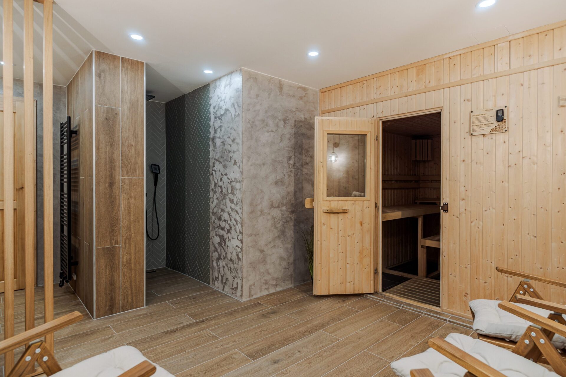6 moderních apartmánů